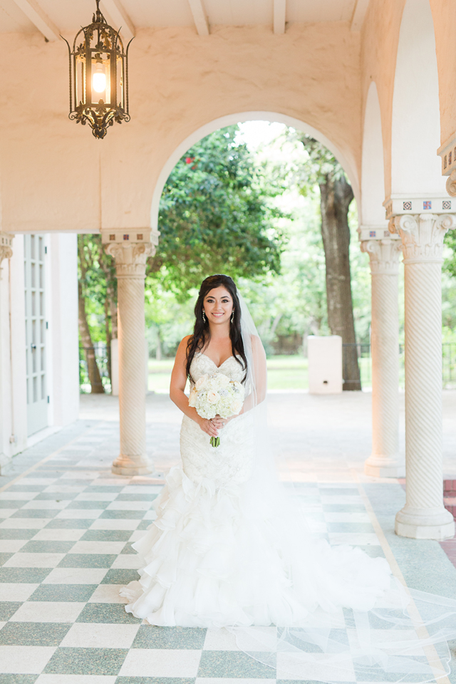 Bridal Photos at Landa Library San Antonio Wedding Photographer