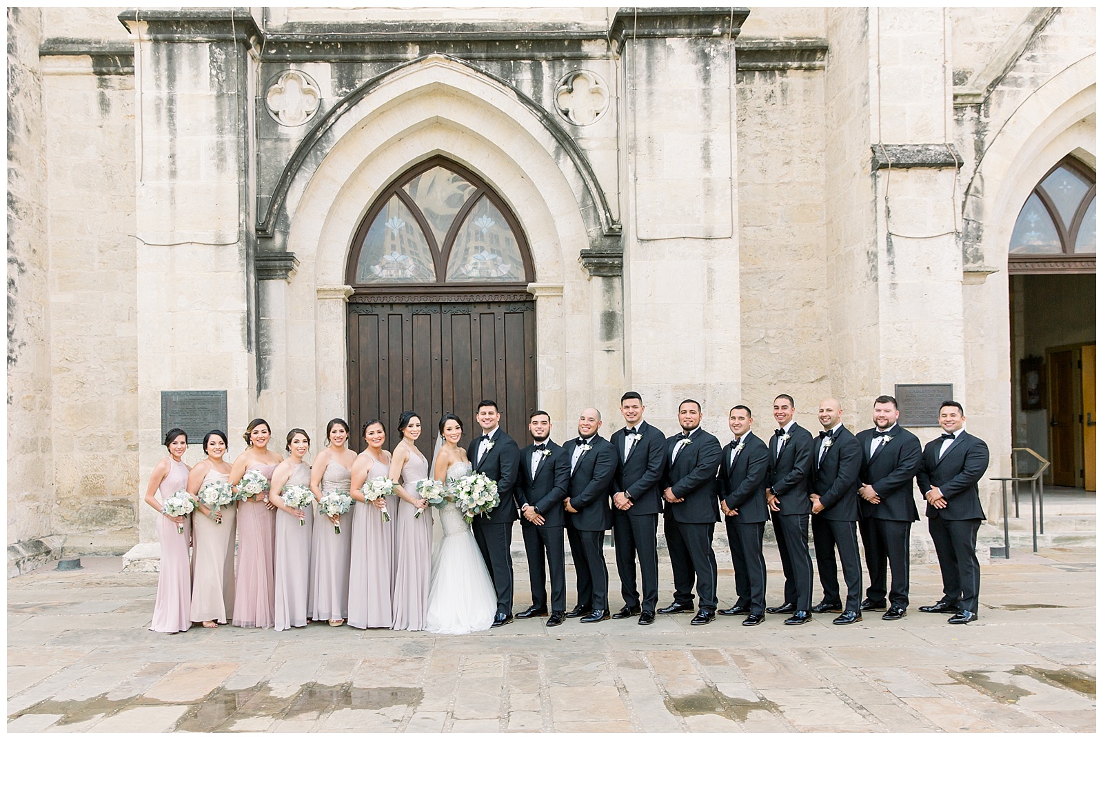 Large bridal party photo for A San Fernando Cathedral Wedding in San Antonio, TX | Monica Roberts Photography | www.monicaroberts.com | San Antonio Wedding Photographer