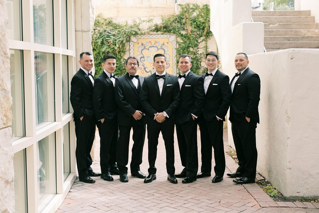 groom and groomsmen for a wedding at the Jack Guenther Pavilion at the Briscoe in San Antonio with Monica Roberts Photography - https://monicaroberts.com/