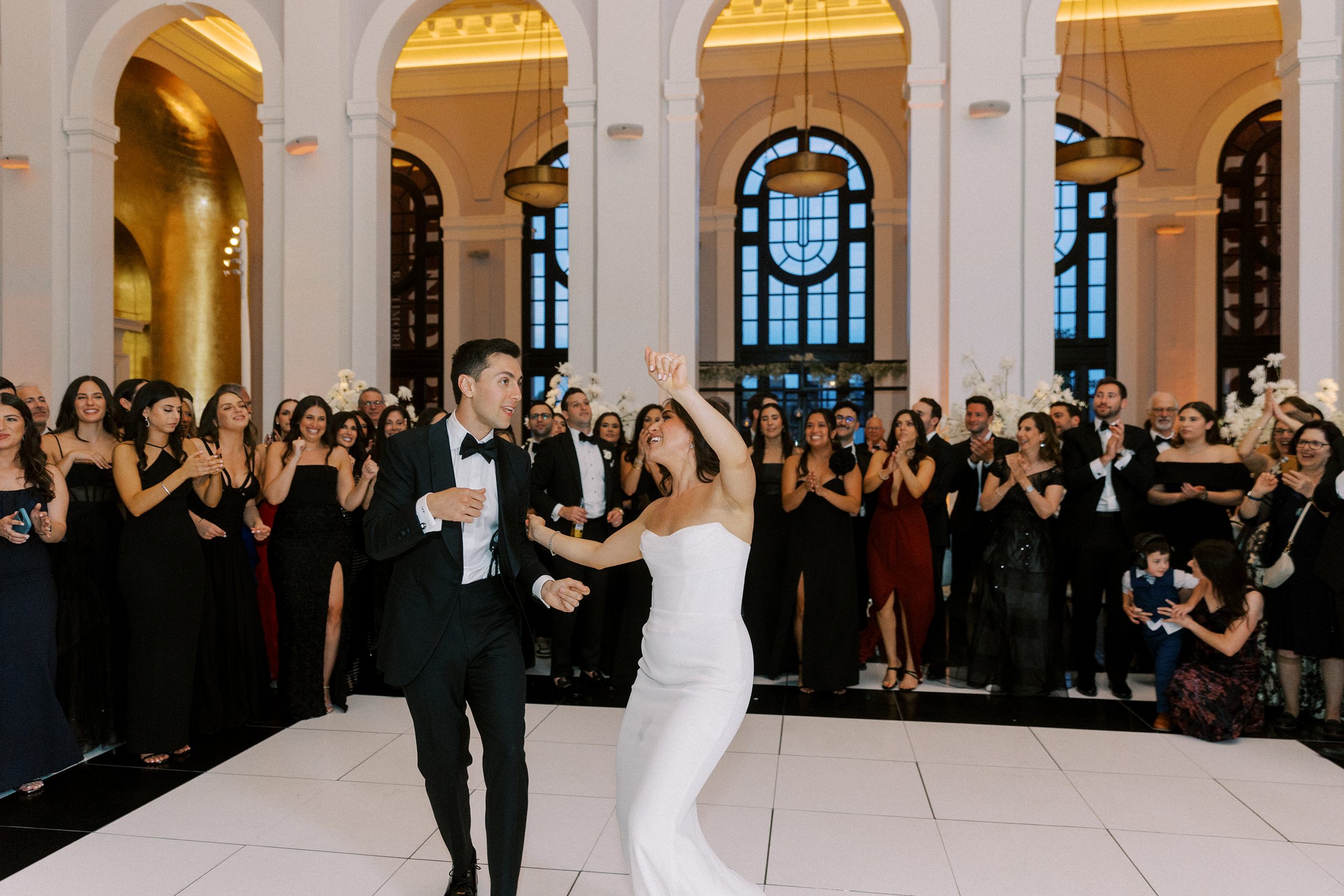 Discover a chic waterfront wedding at the Pendry Baltimore with elegant, all-white décor and elevated style. From intimate first looks to ...